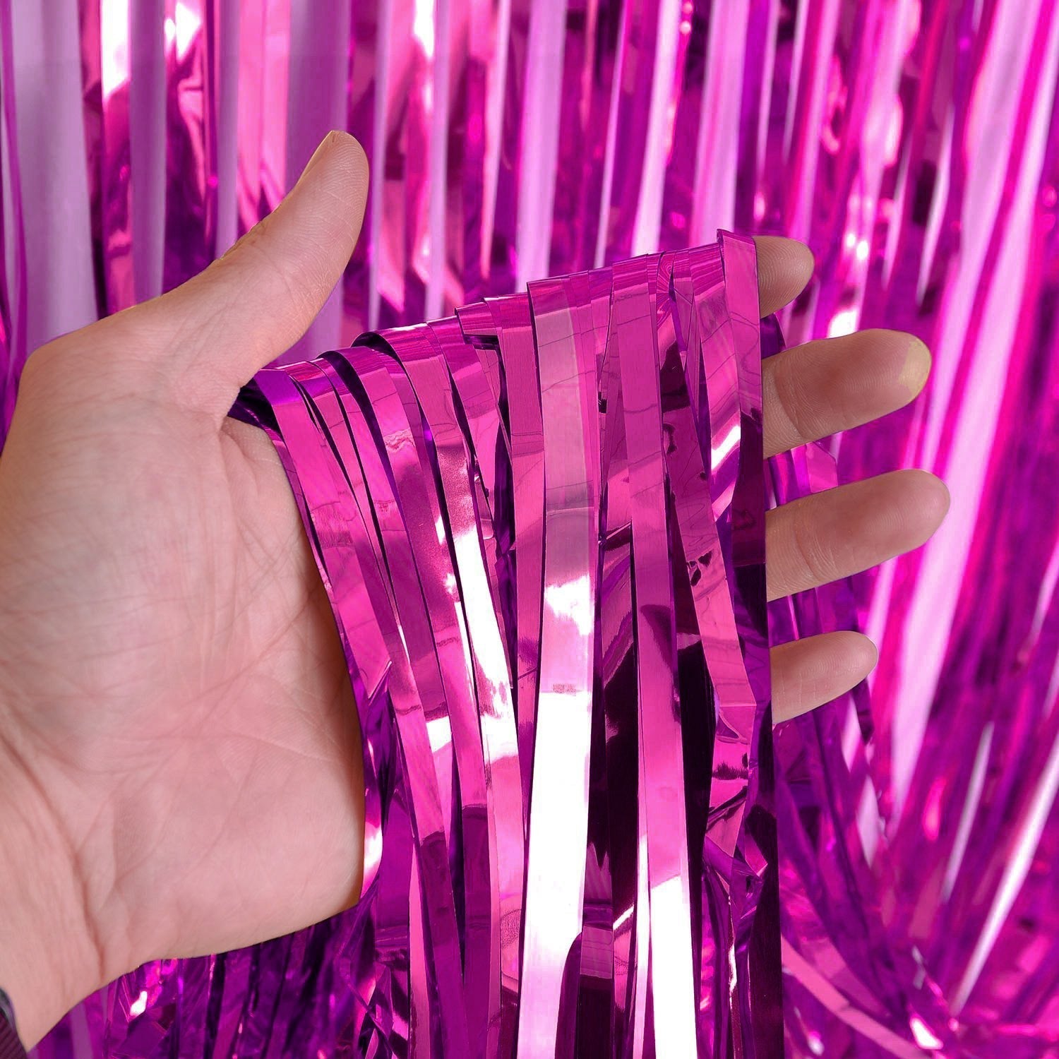 3ft X 6.5ft FOIL FRINGE CURTAIN - METALLIC MAGENTA
